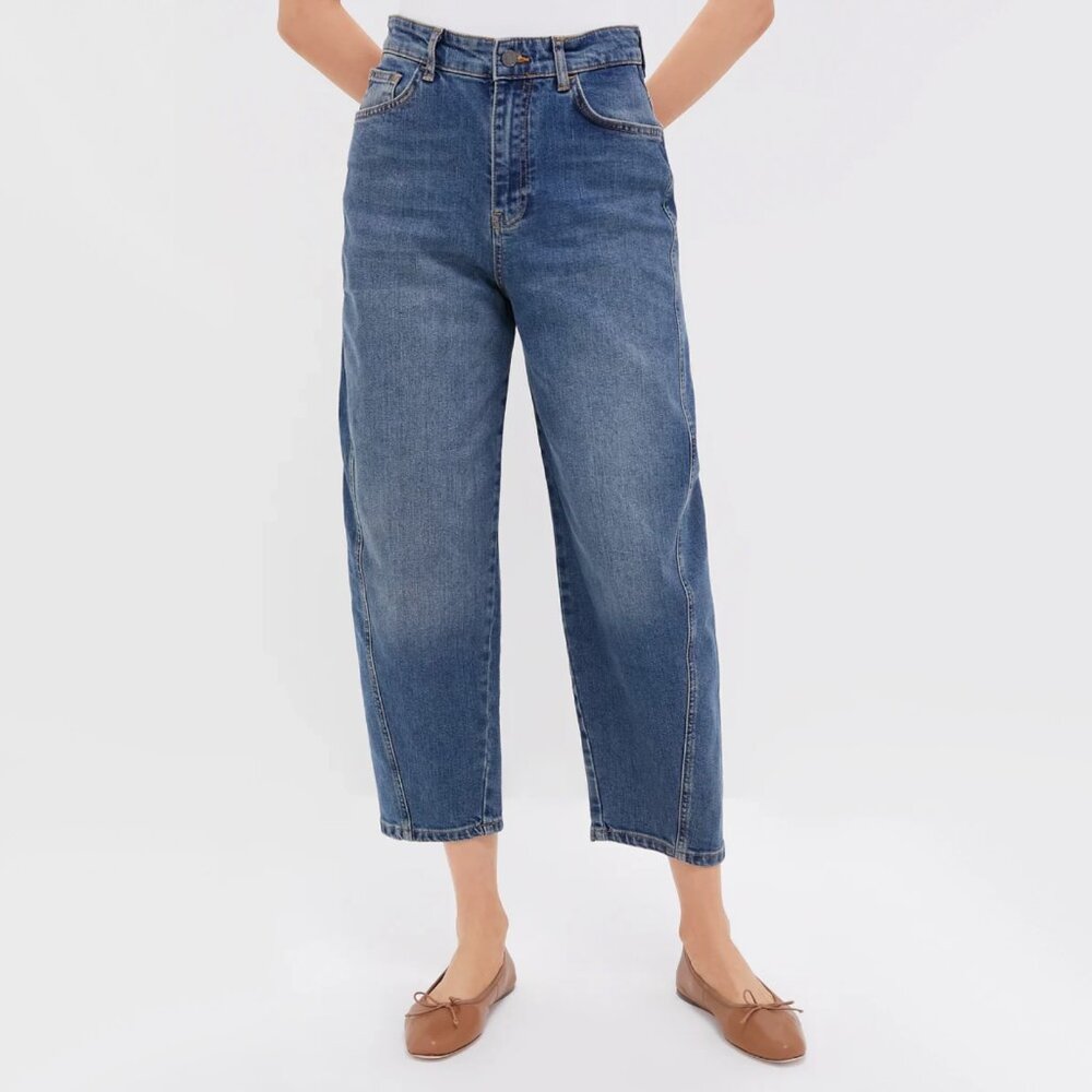 Vanessa Bruno "Caleb" Barrel Leg Jeans in Blue, size 36